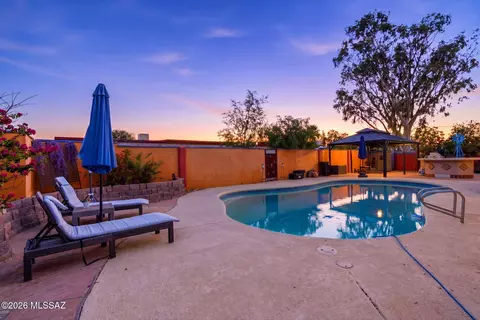 Exterior - 9120 E 26th St, Tucson, AZ 85710 photo 2 of 6