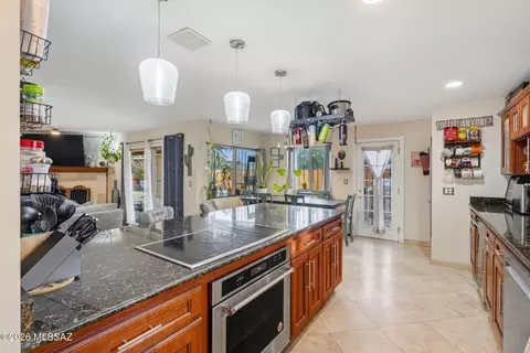Kitchen - 9120 E 26th St, Tucson, AZ 85710 photo 3 of 7