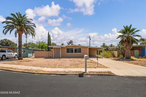 4928 E Adams St, Tucson, AZ 85712