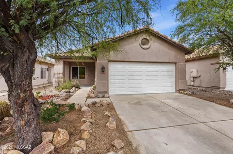 9557 N Englewood Dr, Tucson, AZ 85743