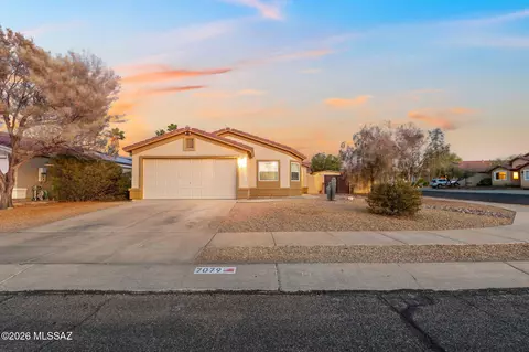 7079 W Harcuvar Dr, Tucson, AZ 85743