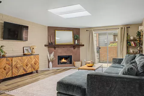 Living - 4322 E Allison Rd, Tucson, AZ 85712 photo 4 of 4