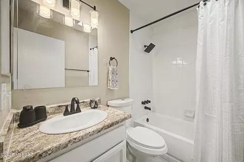 Bath - 4322 E Allison Rd, Tucson, AZ 85712 photo 3 of 3