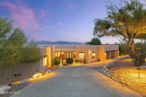 4960 N Summit Ridge Rd, Tucson, AZ 85750
