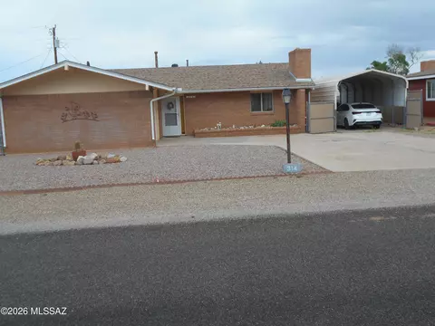 314 N Flynn Jans Ct, Pearce, AZ 85625