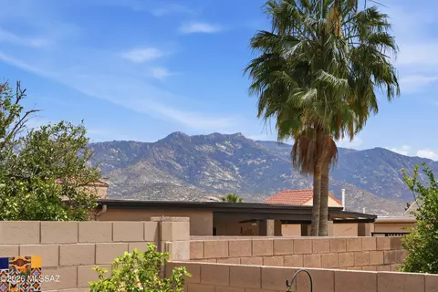 38187 S Silverwood Dr, Tucson, AZ 85739