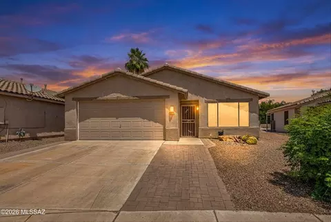 8908 N Tortolita Bluffs Pl, Tucson, AZ 85742