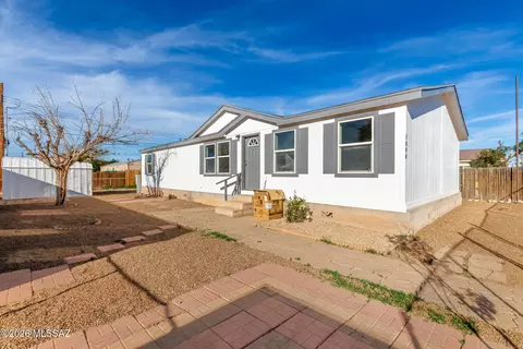 1000 W Garnette St, Tucson, AZ 85705