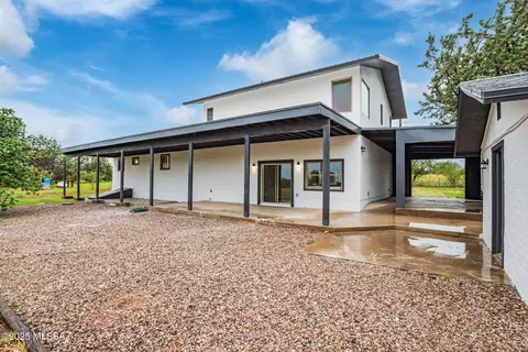 8943 S Emerald Ln, Hereford, AZ 85615