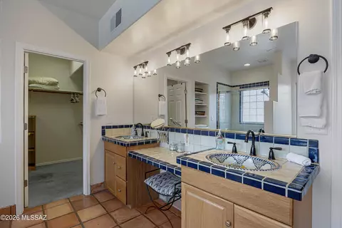 Bath - 2539 Edison St, Tucson, AZ 85716 photo 3 of 4