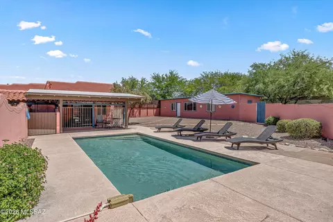 Exterior - 2539 Edison St, Tucson, AZ 85716 photo 5 of 10