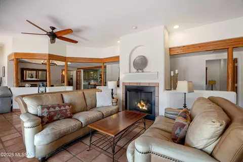 Living - 2539 Edison St, Tucson, AZ 85716 photo 4 of 5