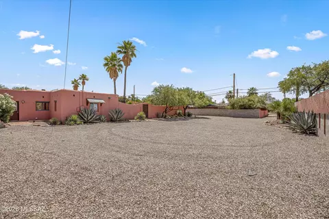 Exterior - 2539 Edison St, Tucson, AZ 85716 photo 3 of 10