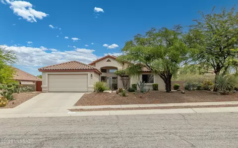 350 N Sedge Ln, Tucson, AZ 85748