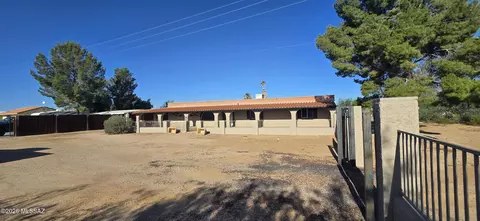 4190 E Dawson Rd, Sahuarita, AZ 85629