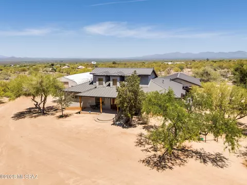 12810 W Gunsmoke Rd, Tucson, AZ 85736