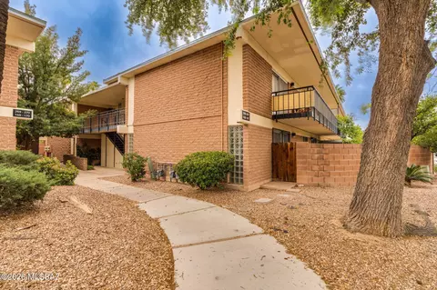 3940 E Timrod St #167, Tucson, AZ 85711