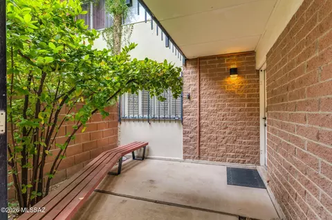 3940 E Timrod St #167, Tucson, AZ 85711