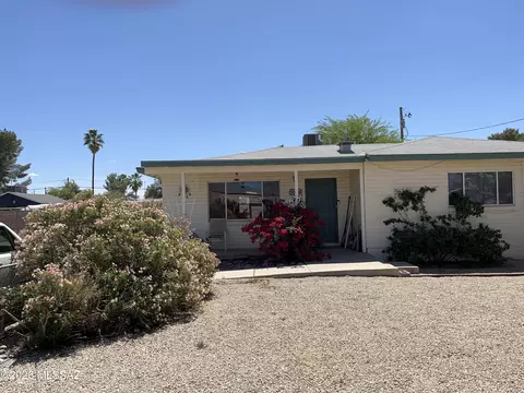 5746 E 26th St, Tucson, AZ 85711