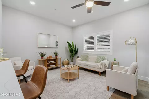 2020 E River Rd #101, Tucson, AZ 85718