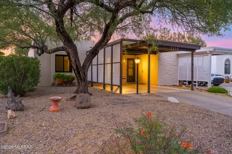 1116 S Alpine Cir, Green Valley, AZ 85614