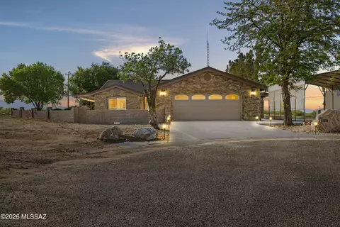 229 N Cholla Dr, Pearce, AZ 85625