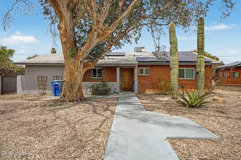 6219 E Rosewood St, Tucson, AZ 85711