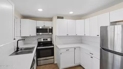 1846 W Caravelle Rd, Tucson, AZ 85713