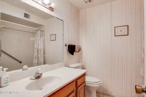 Bath - 9352 E Palm Tree Dr, Tucson, AZ 85710 photo 1 of 2