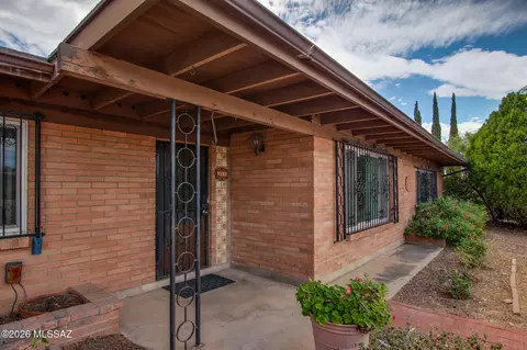 Exterior - 9352 E Palm Tree Dr, Tucson, AZ 85710 photo 4 of 4