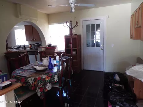 Dining - 3033 E Coconino Vis, Tucson, AZ 85713 photo 1 of 2