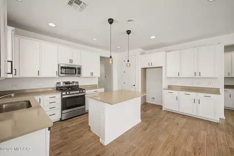 10847 W Sarabella Dr, Marana, AZ 85653