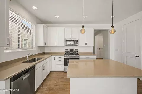 10847 W Sarabella Dr, Marana, AZ 85653