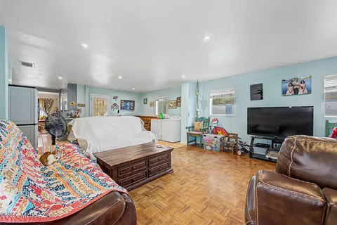Living - 1172 E Allen Rd, Tucson, AZ 85719 photo 2 of 2