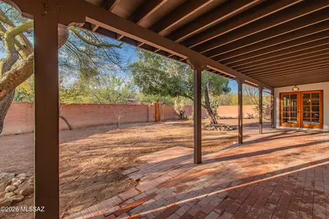 Exterior - 8951 E Summer Trl, Tucson, AZ 85749 photo 7 of 9