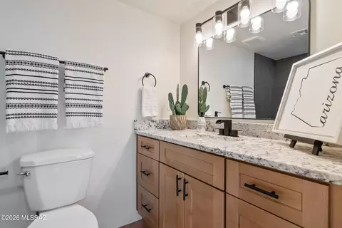 Bath - 8951 E Summer Trl, Tucson, AZ 85749 photo 5 of 5