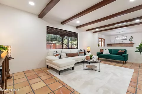 Living - 8951 E Summer Trl, Tucson, AZ 85749 photo 1 of 1