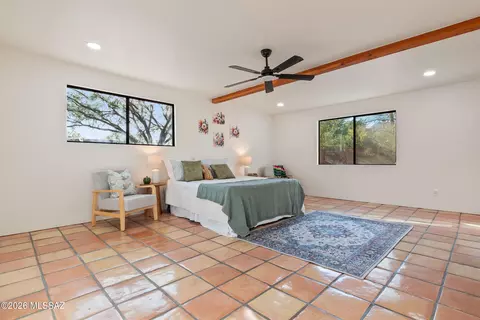 Bedroom - 8951 E Summer Trl, Tucson, AZ 85749 photo 7 of 9