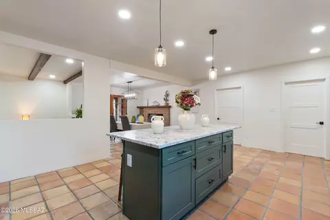 Kitchen - 8951 E Summer Trl, Tucson, AZ 85749 photo 5 of 5