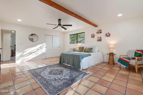 Bedroom - 8951 E Summer Trl, Tucson, AZ 85749 photo 5 of 9