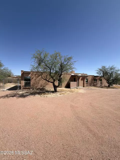 9315 E Paseo Tierra Verde, Tucson, AZ 85749