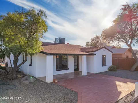 Exterior - 1650 E 10th St, Tucson, AZ 85719 photo 1 of 4