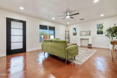 Other - 1650 E 10th St, Tucson, AZ 85719 photo 2 of 7