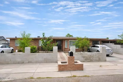 1462 El Atajo, Tucson, AZ 85714