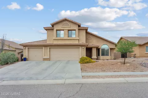 568 W Chatfield St, Vail, AZ 85641