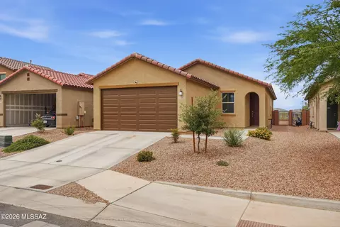 7782 S New Strike Way, Tucson, AZ 85747