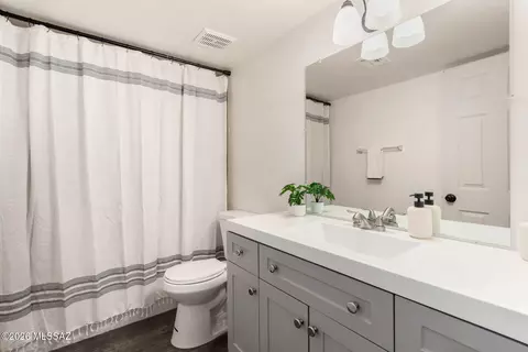Bath - 6501 E Brooks Dr, Tucson, AZ 85730 photo 1 of 2