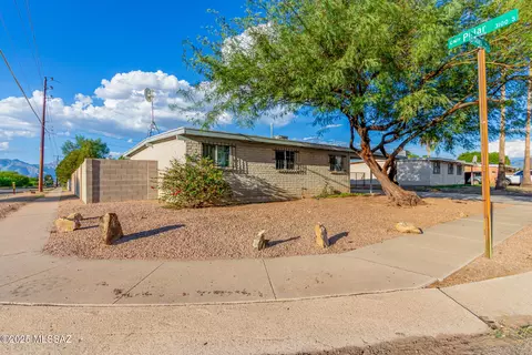 Exterior - 6501 E Brooks Dr, Tucson, AZ 85730 photo 1 of 4