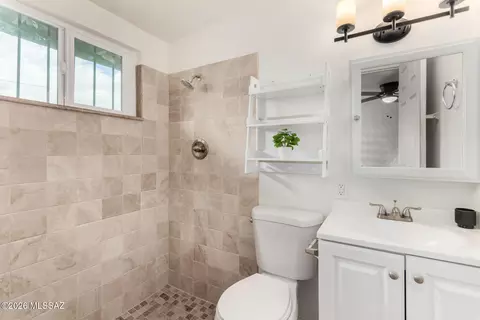 Bath - 6501 E Brooks Dr, Tucson, AZ 85730 photo 2 of 2