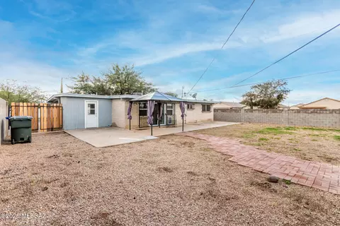 Exterior - 6501 E Brooks Dr, Tucson, AZ 85730 photo 4 of 4